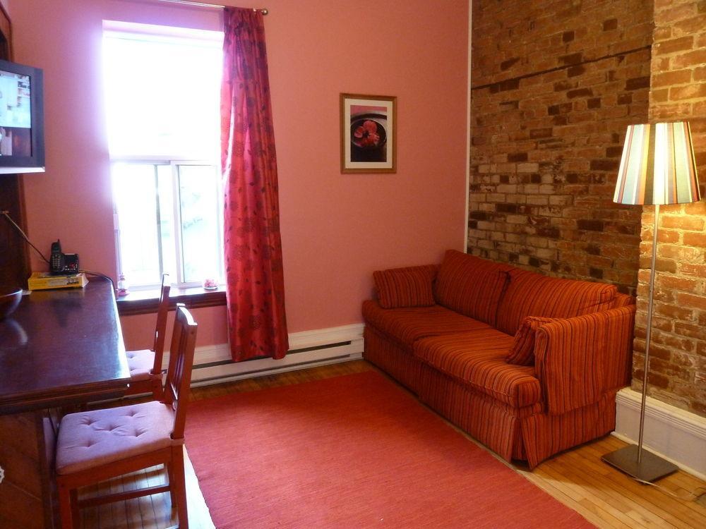 Gite University Bed And Breakfast Montréal Esterno foto